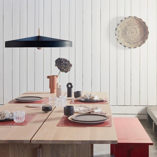Črna kovinska viseča svetilka ø 65 cm Hatto – OYOY Living Design-image-1