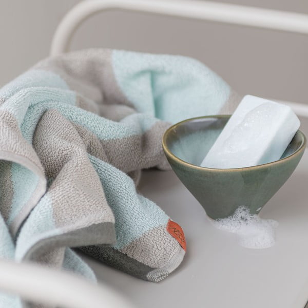 Mentolno zelena frotirna brisača iz organskega bombaža 70x133 cm Diagonal – Mette Ditmer Denmark-image-2