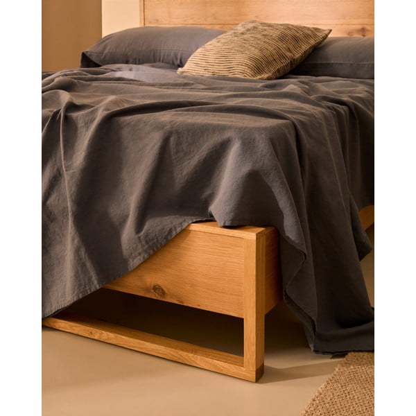 Zakonska postelja iz masivnega hrasta z letvenim dnom 180x200 cm v naravni barvi Alguema – Kave Home-image-4