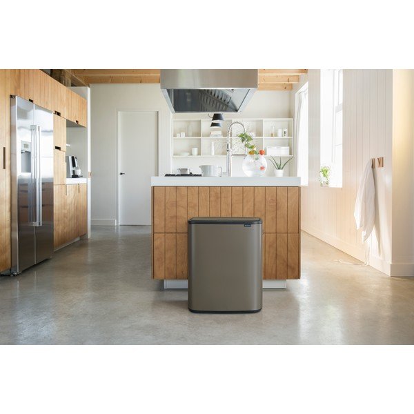 Siv jeklen koš za smeti na dotik 60 l Bo Touch Bin – Brabantia-image-1