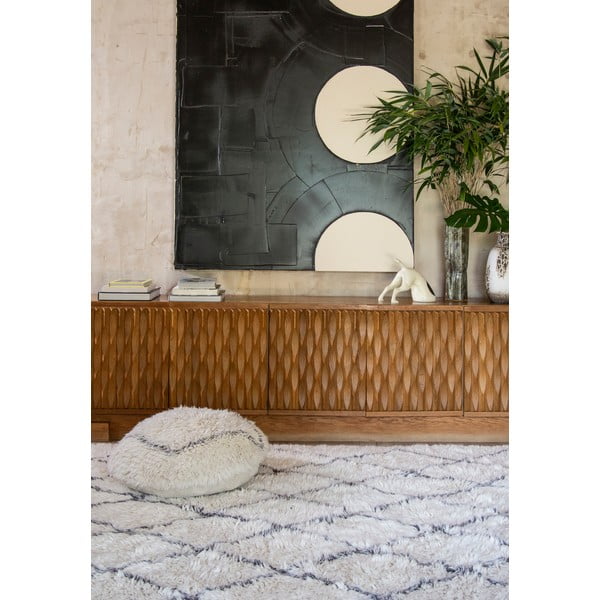 Bel tabure iz volne Berber Soul – Lorena Canals-image-1