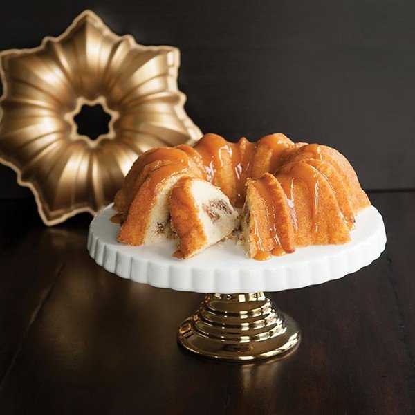 Zlat pekač za torte Nordic Ware Solera, 1,2 l-image-2
