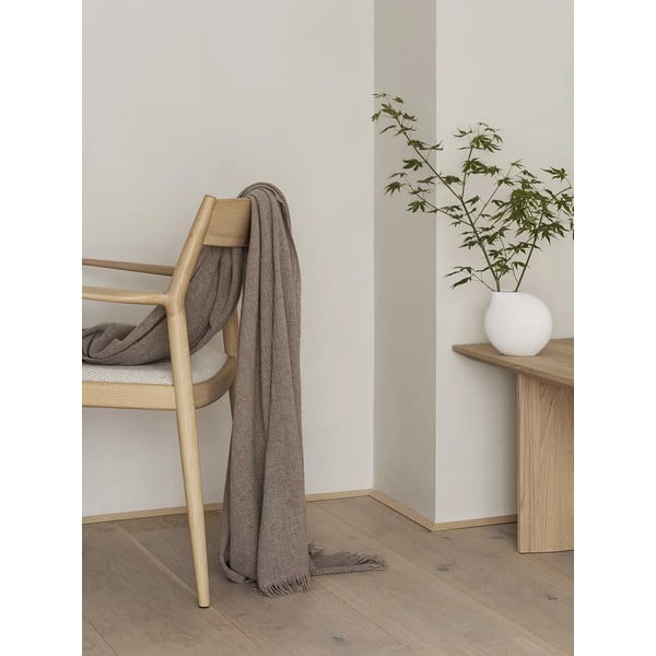 Svetlo siva porcelanasta vaza (višina 14 cm) Nona – Blomus-image-1