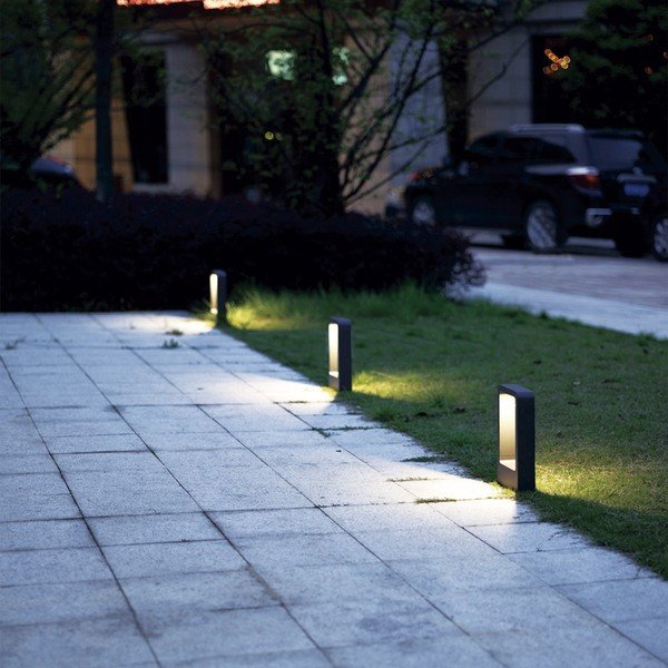 Črna zunanja svetilka SULION Cobaqua, 30 x 16 cm-image-1