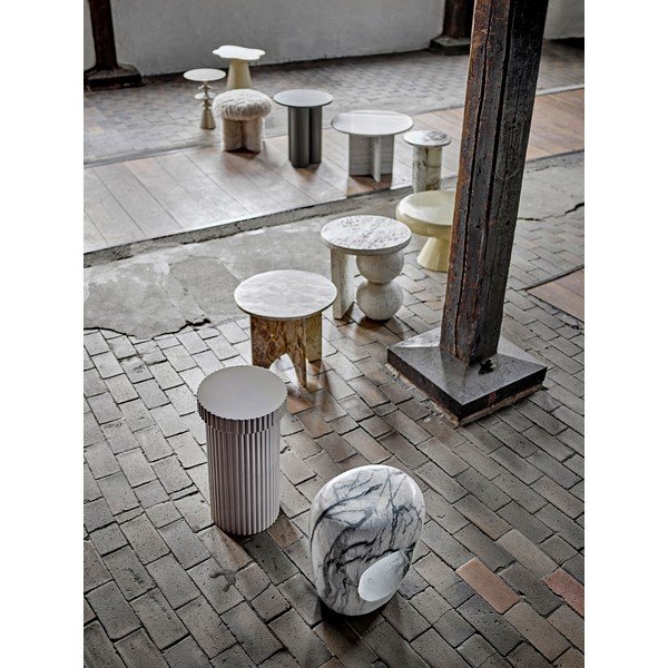 Okrogla stranska mizica v hrastovem dekorju ø 45 cm Aio – Bloomingville-image-2