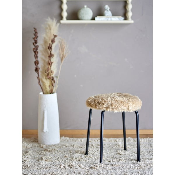 Bež kovinski stolček z možnostjo nalaganja Linard – Bloomingville-image-1