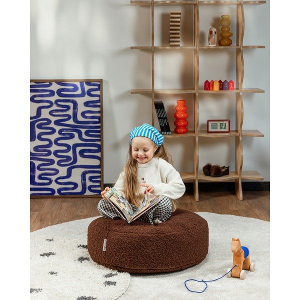 Temno rjav otroški tabure iz tkanine bouclé Warm Hazel – Wigiwama-image-2