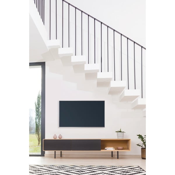 Črna/v naravni barvi TV omarica iz masivnega hrasta 200x48 cm Fina – Gazzda-image-1