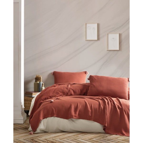 Komplet prešite posteljnega pregrinjala in prevlek za vzglavnike za zakonsko posteljo v opečnati barvi 220x240 cm Costa - Mijolnir