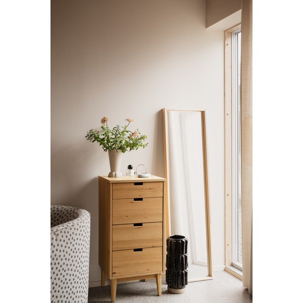 Komoda iz masivnega hrasta v naravni barvi 45x92x38 cm Garrison – Rowico-image-4