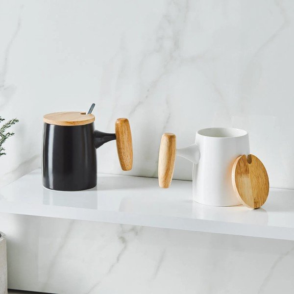 Črna porcelanasta skodelica 0.4 l Knight – Hermia-image-2