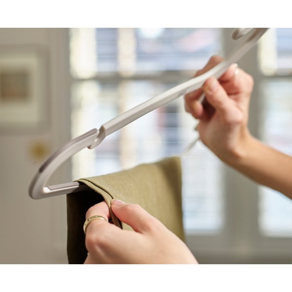 Plastični obešalniki v kompletu 5 ks Orderly – Joseph Joseph-image-4