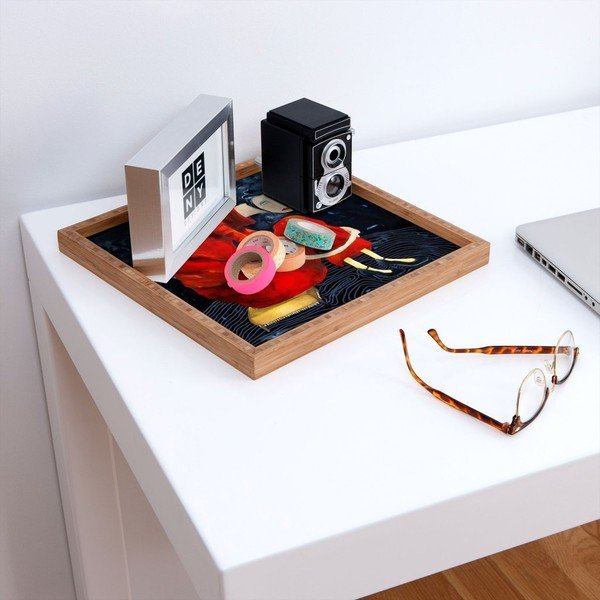 Lesen dekorativni servirni pladenj Red Lady, 40 x 40 cm-image-1