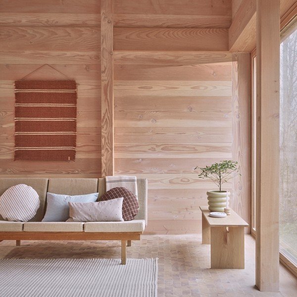 Klop iz masivnega lesa v naravni barvi Kotai – OYOY Living Design-image-1