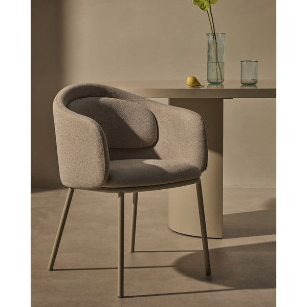 Bež oblazinjen jedilni stol z nasloni za roke Minda – Kave Home-image-2