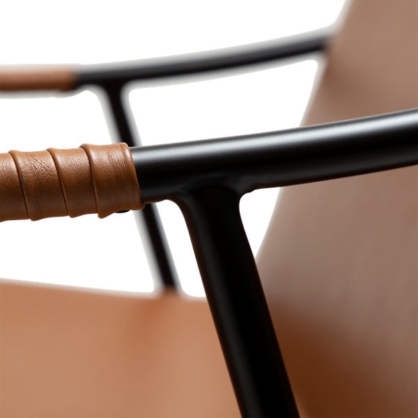 Rjav fotelj iz umetnega usnja Boto – DAN-FORM Denmark-image-1