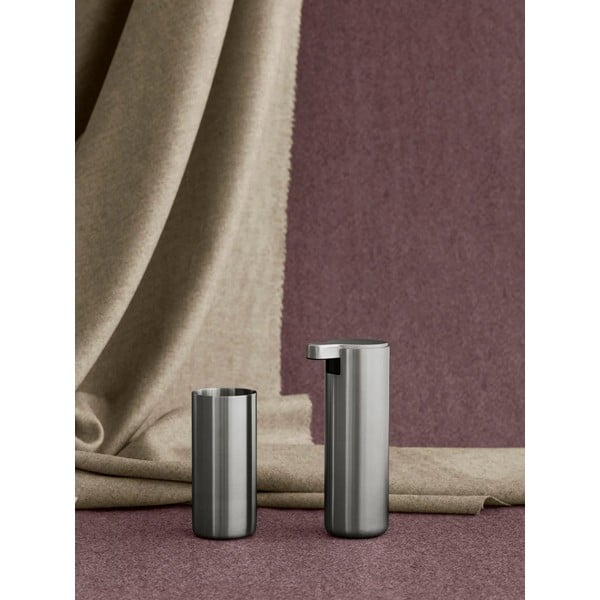 Dozirnik za milo iz nerjavečega jekla v mat srebrni barvi 165 ml Modo – Blomus-image-3