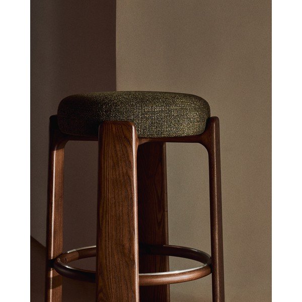 Barski stol iz masivnega jesena v zeleni in temni naravni barvi (višina sedeža 65 cm) Granite – Kave Home -image-3