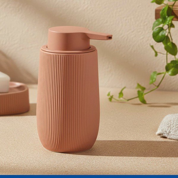Rjav plastičen dozirnik za milo 400 ml Fablo – Wenko-image-1