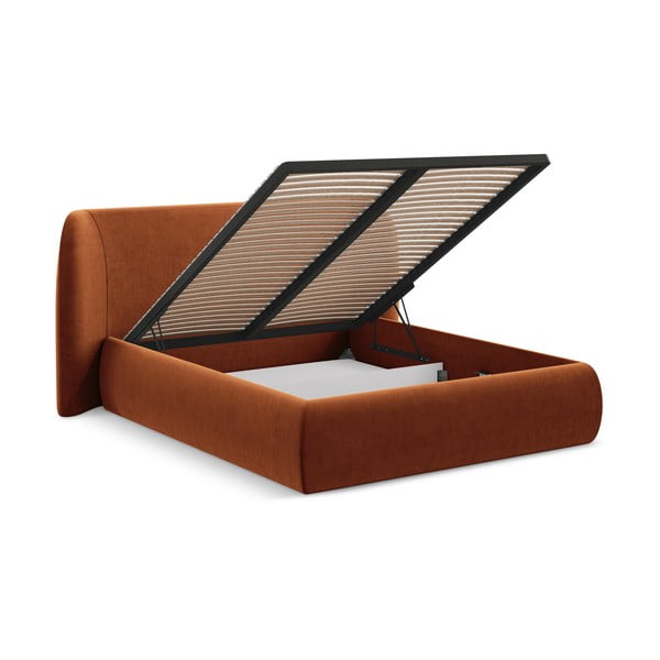 Oblazinjena zakonska postelja s prostorom za shranjevanje z letvenim dnom 160x200 cm v barvi terakote Hauke – Makamii-image-2