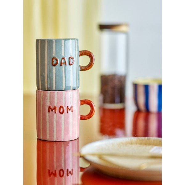 Rožnata keramična skodelica 325 ml Cherish – Bloomingville-image-4