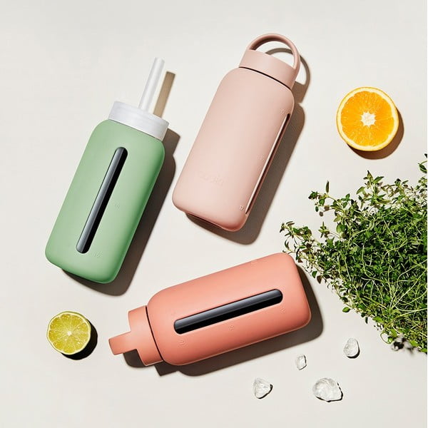 Silikonska slamica s čistilno krtačko in pokrovom Milk Coffee – Muuki-image-2