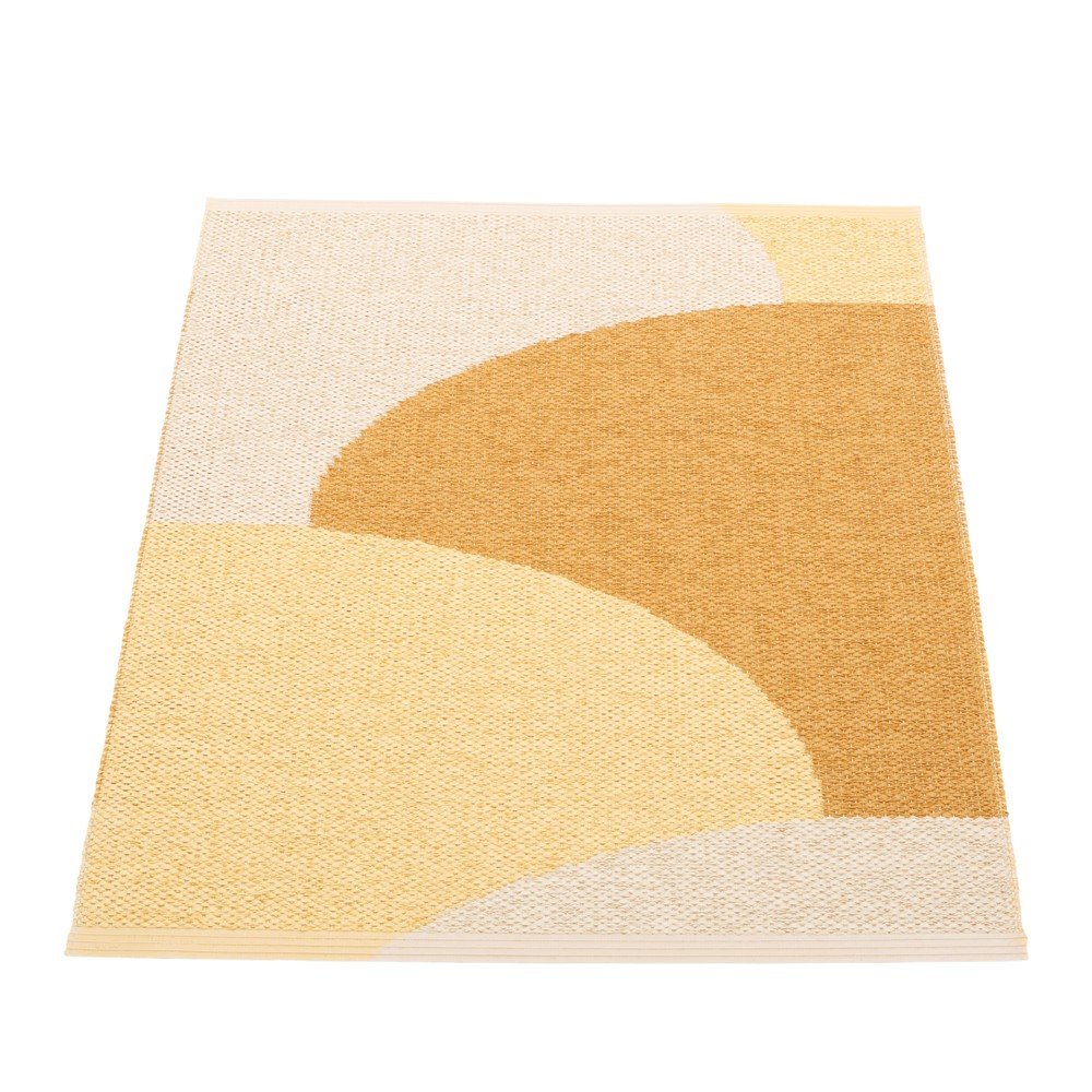 Oker rumena notranja in zunanja preproga Hill Ochre Pale Yellow