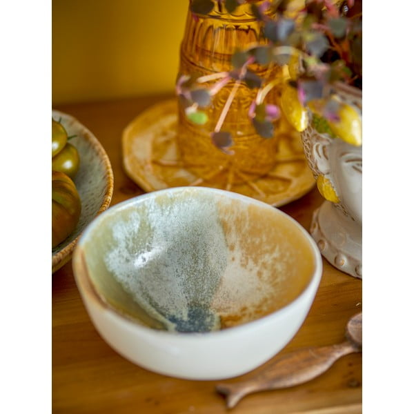 Kremno bele skledice v kompletu 4 ks iz kamenine 525 ml Lacey – Bloomingville-image-1