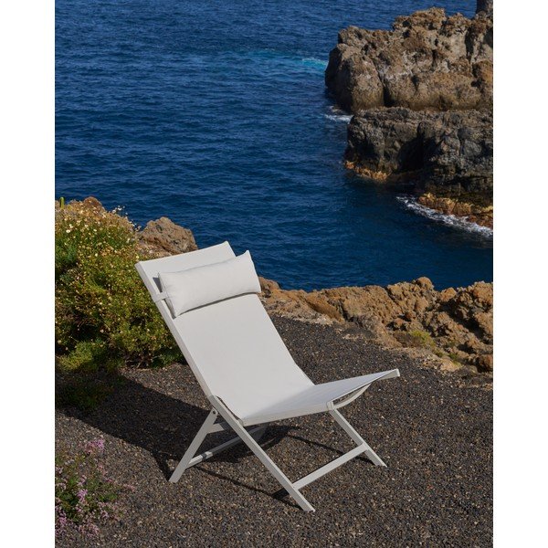 Bel kovinski vrtni fotelj Canutells – Kave Home-image-1