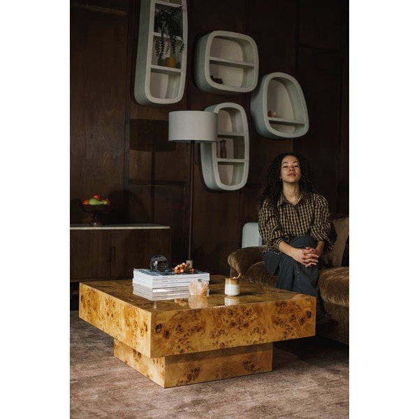 Klubska mizica v orehovem dekorju v naravni barvi 90x90 cm Quinn – Dutchbone-image-1