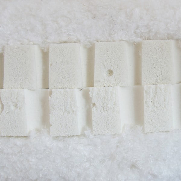 Bela zelo mehka futonska vzmetnica 160x200 cm Double Latex – Karup Design-image-1