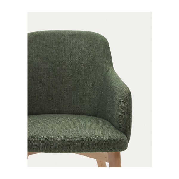 Temno zelen oblazinjen jedilni stol z nasloni za roke Nelida – Kave Home-image-1