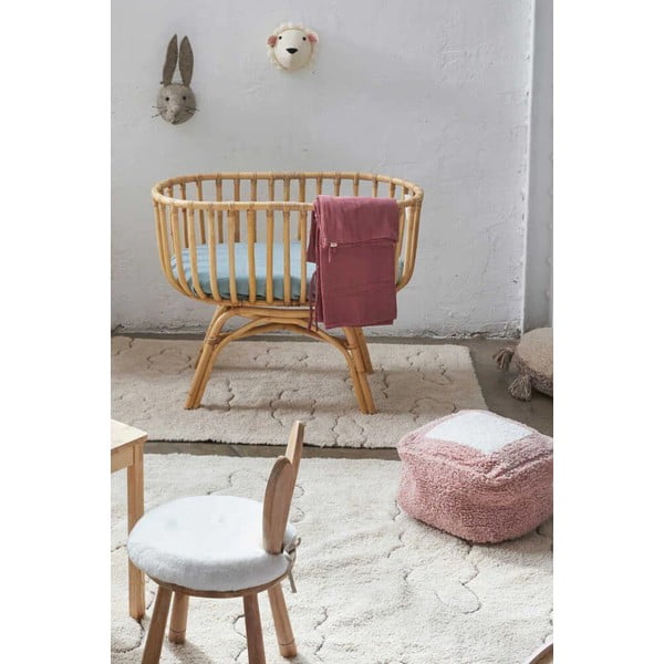 Kremno bela pralna ročno tkana bombažna otroška preproga 120x160 cm Clouds – Lorena Canals-image-1