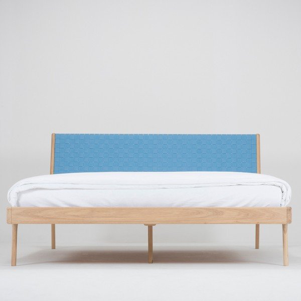 Postelja iz masivnega lesa z modrim vzglavjem Gazzda Fawn, 160 x 200 cm-image-3