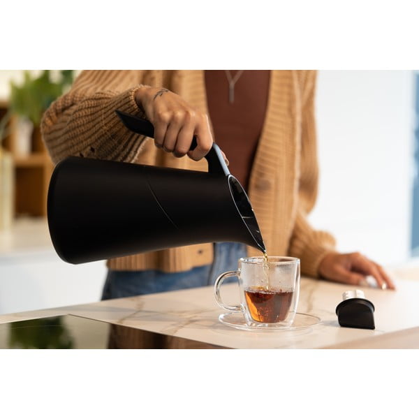 Črna termoska 1 l Soho – Vialli Design-image-4