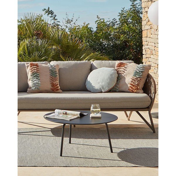 Črna klubska mizica Kave Home Ulrich, ⌀ 70 cm-image-1