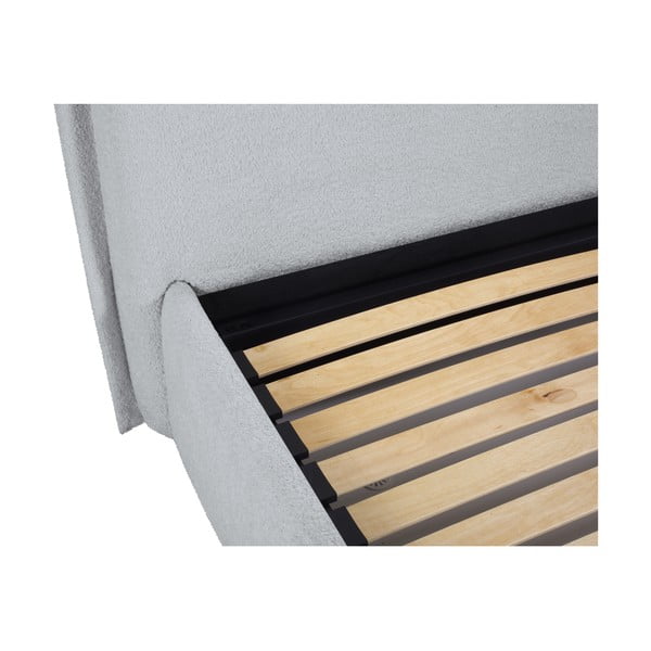 Siva oblazinjena zakonska postelja s prostorom za shranjevanje in letvenim dnom 180x200 cm Armie – Milo Casa-image-4