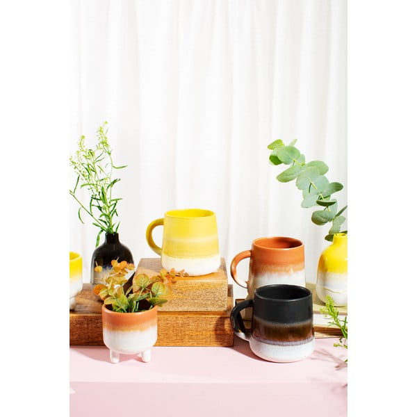 Črna lončena skodelica 360 ml Mojave – Sass & Belle-image-4