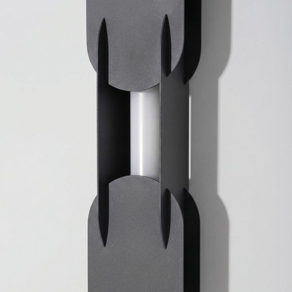 Črna kovinska LED stenska svetilka CHAIN – Thoro-image-3