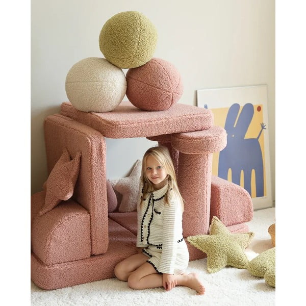 Rožnata otroška blazina bouclé Ball – Wigiwama-image-3