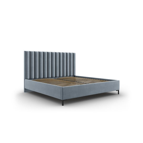 Svetlo modra oblazinjena zakonska postelja s prostorom za shranjevanje z letvenim dnom 200x200 cm Casey – Mazzini Beds