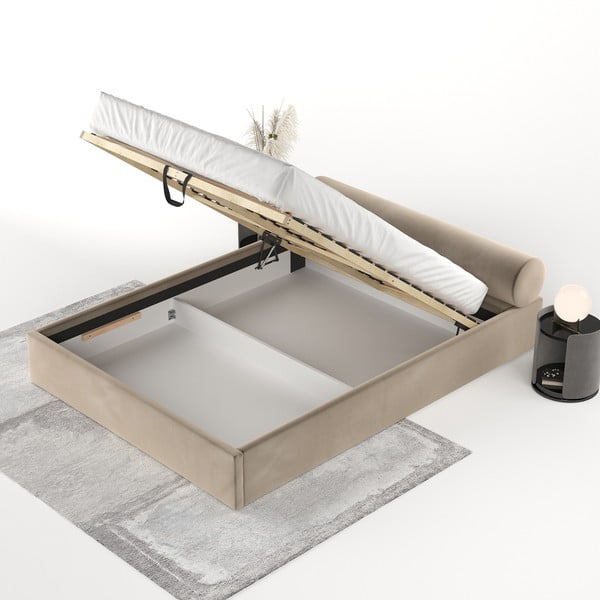 Svetlo rjava oblazinjena zakonska postelja s prostorom za shranjevanje z letvenim dnom 140x200 cm Solvo – Maison de Rêve-image-3