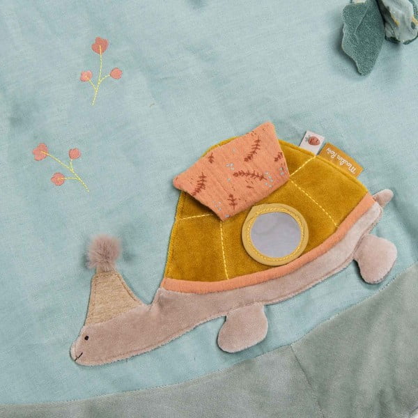 Svetlo zelena otroška igralna podloga Trois Petits Lapins – Moulin Roty-image-3