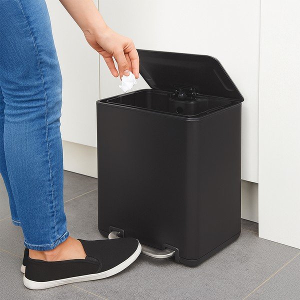 Črn koš za smeti s pedalom iz nerjavečega jekla 20 l Black – Orion-image-1