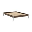 Rjava zakonska postelja iz masivnega bora z letvenim dnom 140x200 cm Core – Karup Design