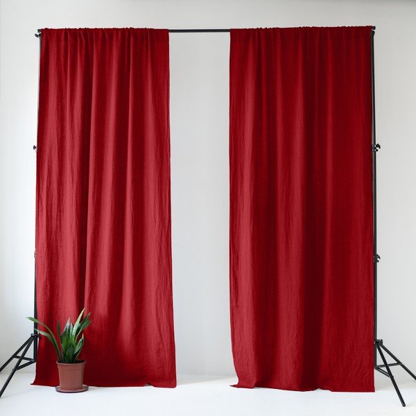 Rdeča lanena zavesa 140x200 cm Lava Falls – Linen Tales