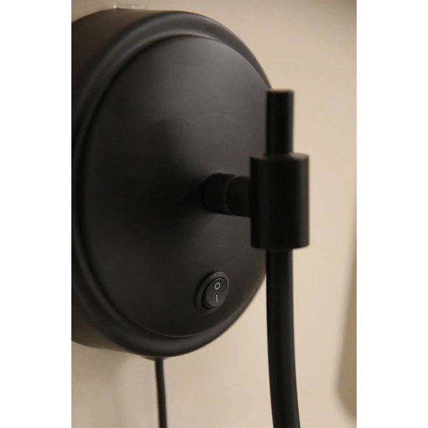 Črno-bež stenska svetilka z vtikačem Amar – Markslöjd-image-4