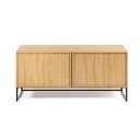 TV omarica v hrastovem dekorju v naravni barvi 112x51x42 cm Taiana – Kave Home