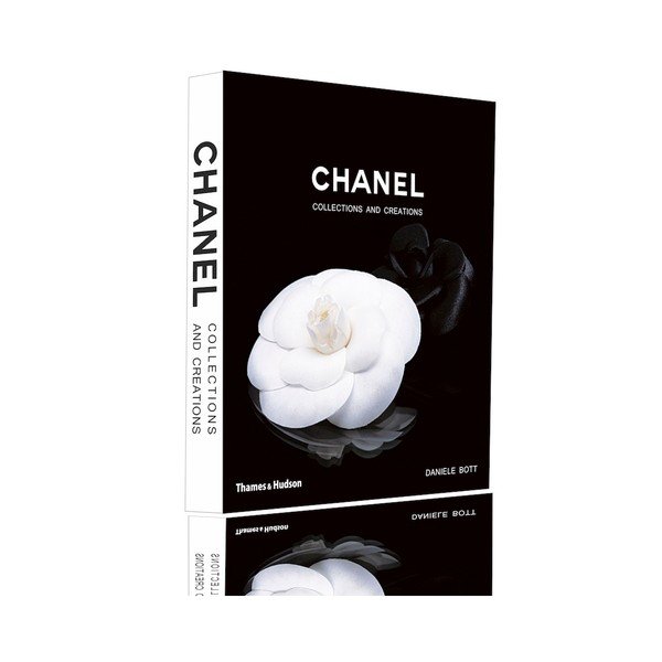 Okrasna škatla v obliki knjige Piacenza Art Chanel Classic