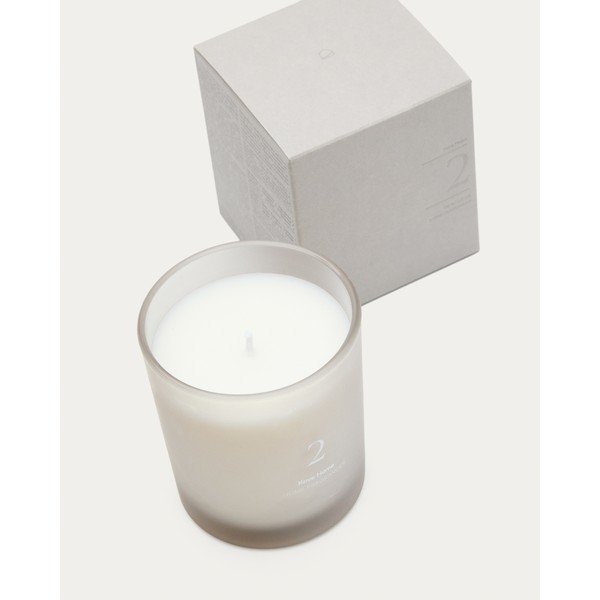 Dišeča sveča čas gorenja 20 h Sweet Vanilla – Kave Home-image-3